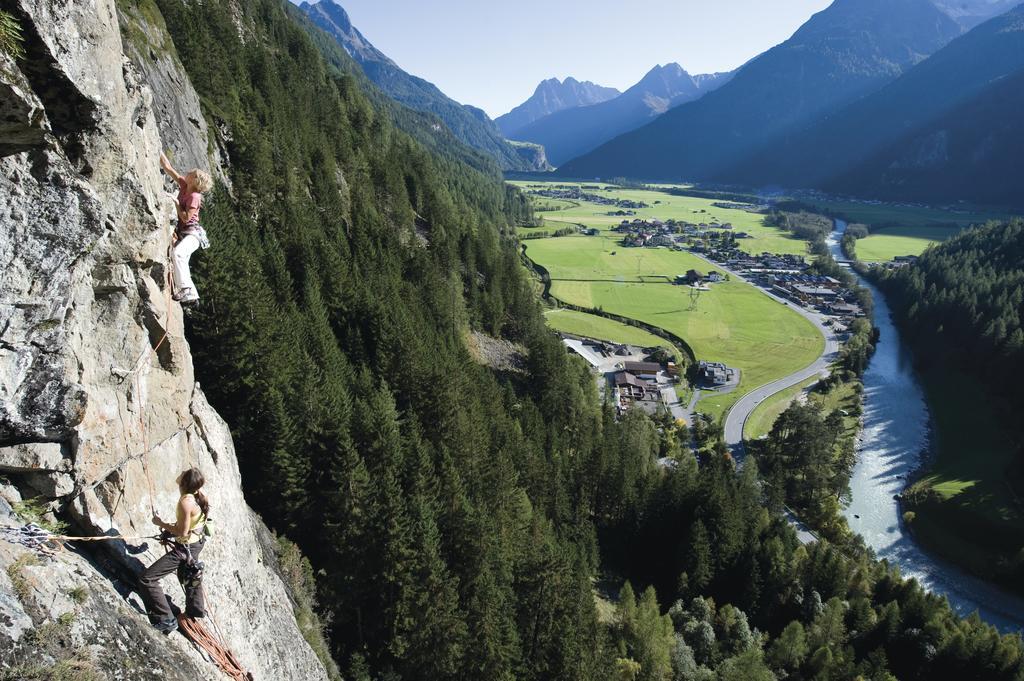 Apart Alpen Langenfeld Ngoại thất bức ảnh