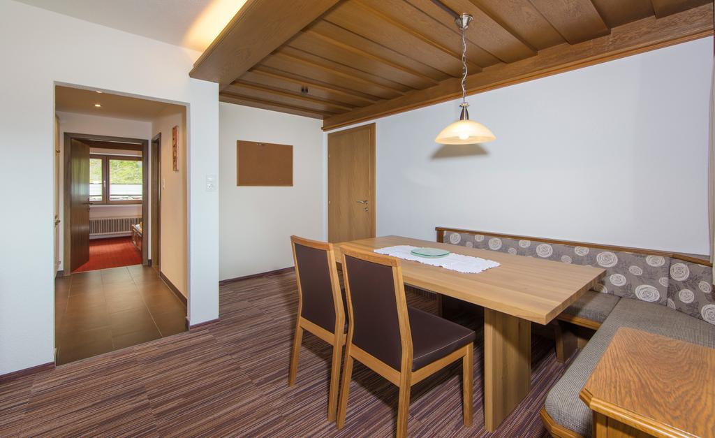Apart Alpen Langenfeld Phòng bức ảnh